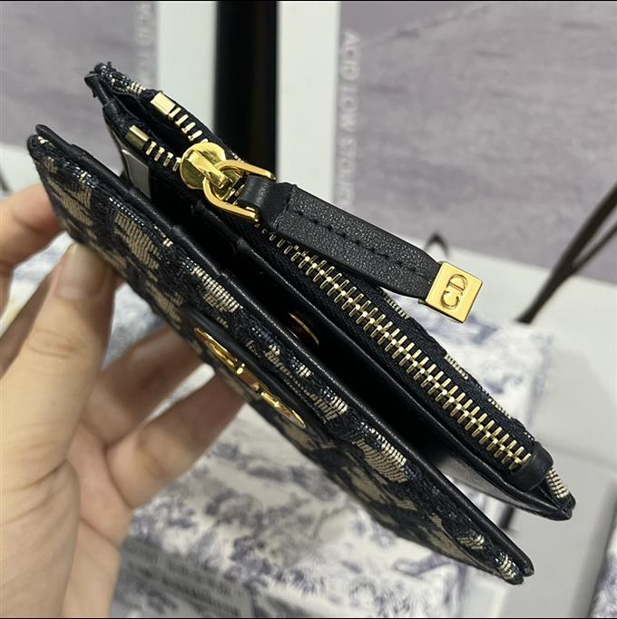 2025228Y 200P182141339